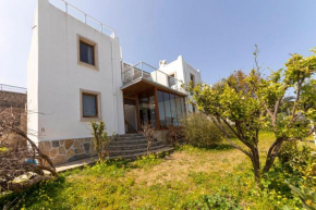 Gorgeous House with Amazing View near Sea in Bodrum